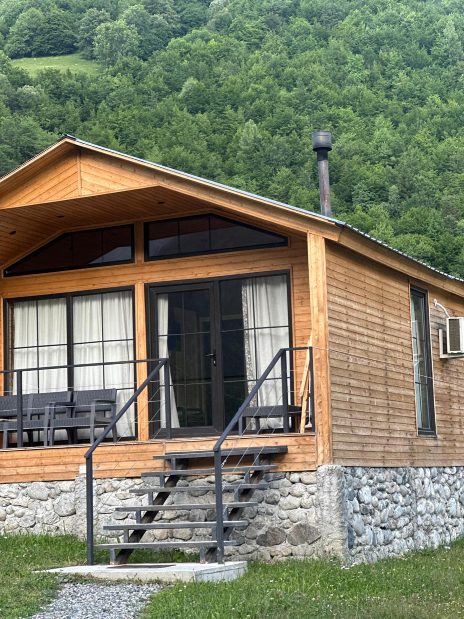 Mestia Villas Екстер'єр фото